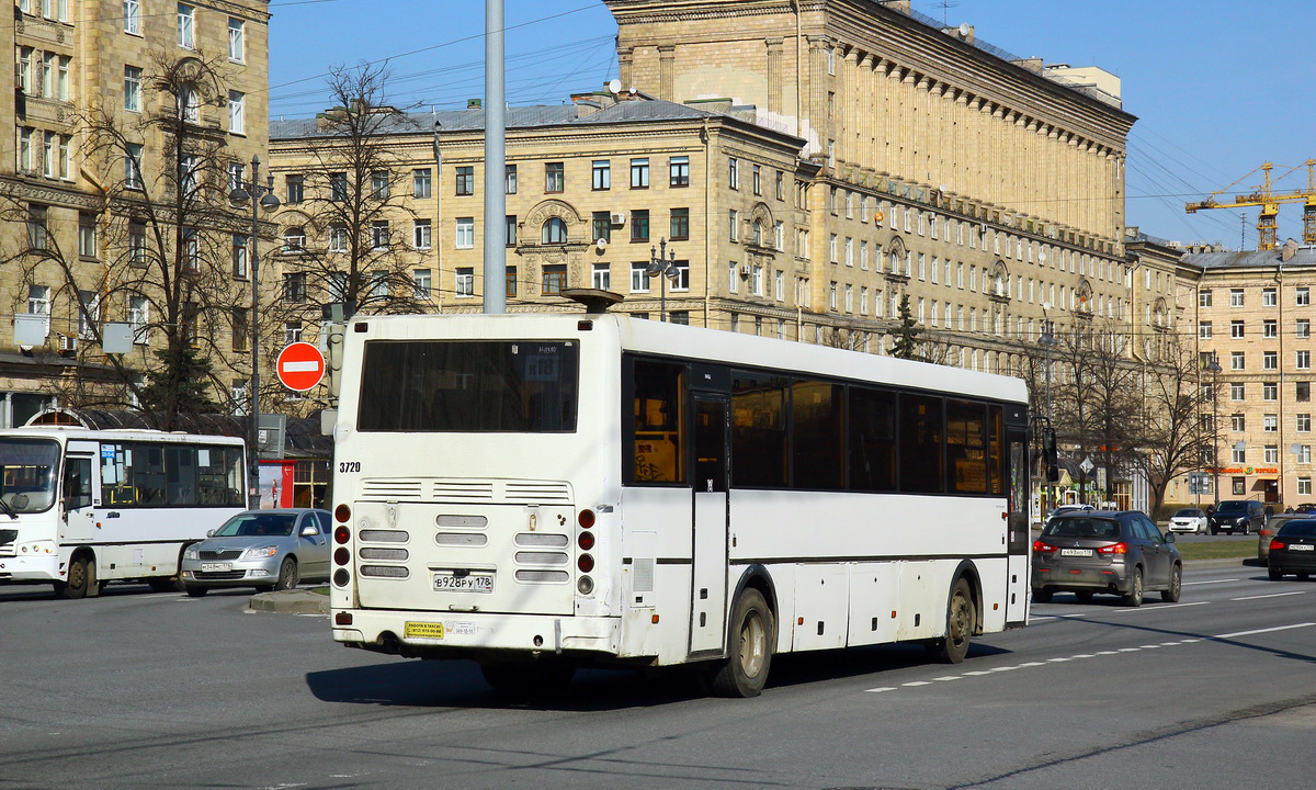 Ленинградская область, ЛиАЗ-5256.61 № 3720