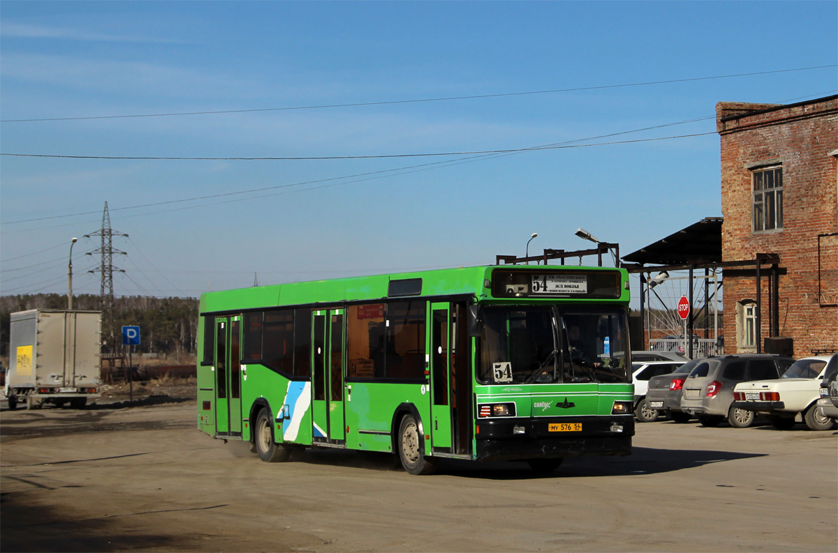 Новосибирская область, МАЗ-104.021 № 4153