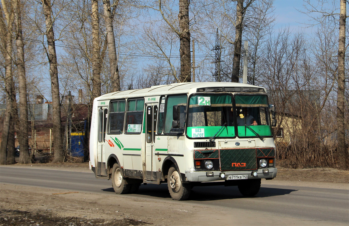 Kemerovo region - Kuzbass, PAZ-32054 Nr. В 711 КВ 142