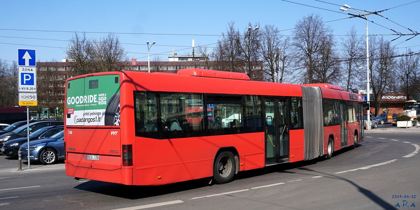 Литва, Volvo 7700A № 748