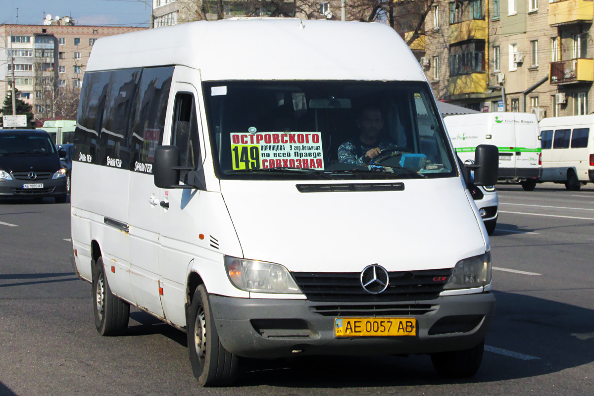 Днепропетровская область, Mercedes-Benz Sprinter W903 313CDI № AE 0057 AB