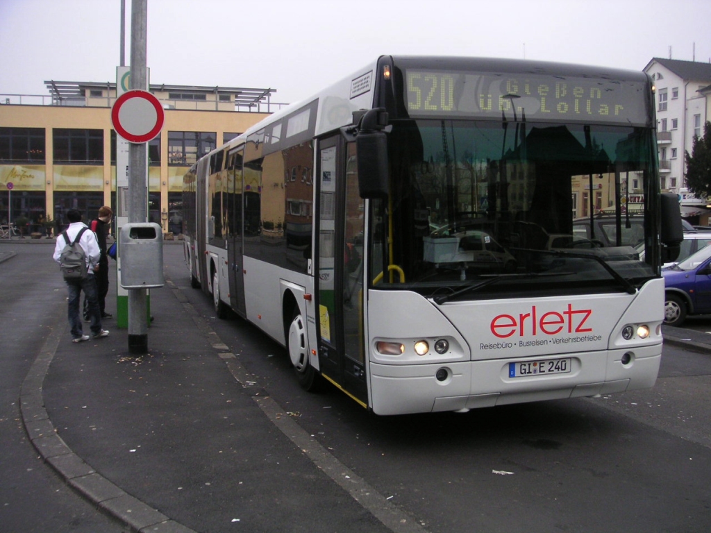 Гессен, Neoplan N4421/3 Centroliner № GI-E 240