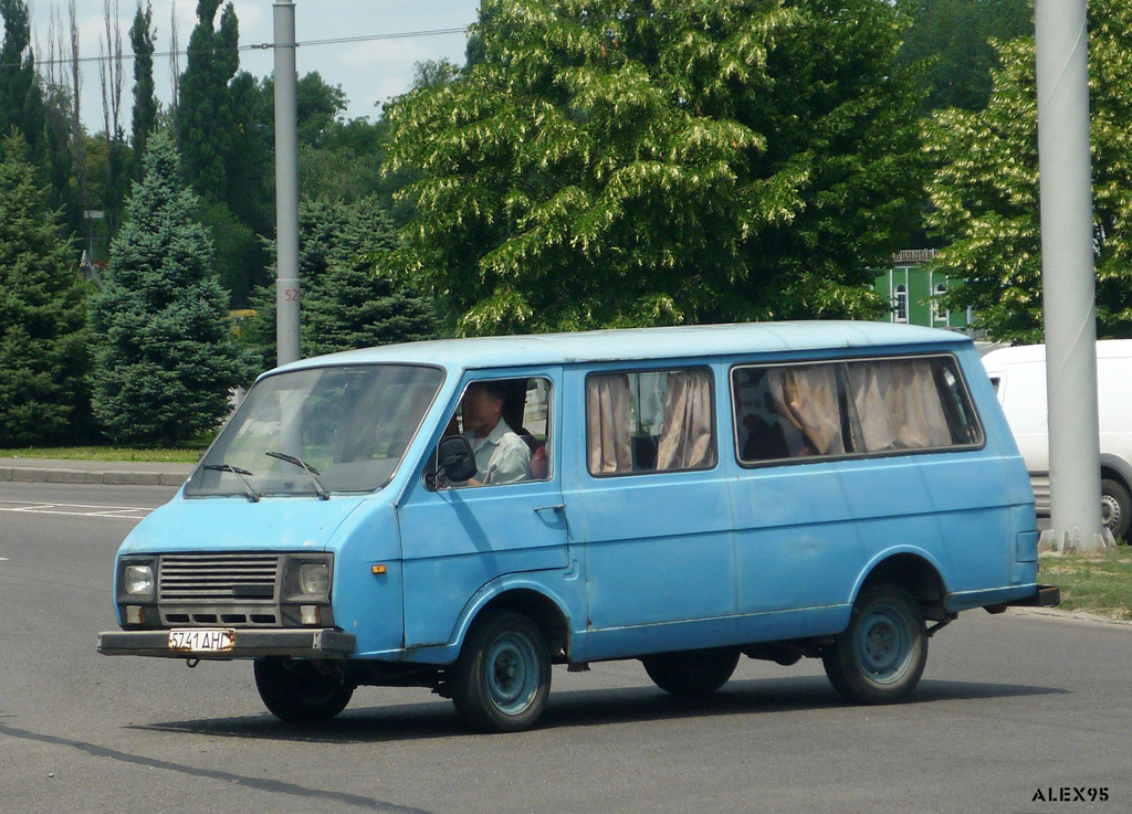 Днепропетровская область, РАФ-22038-02 № 5741 ДНГ