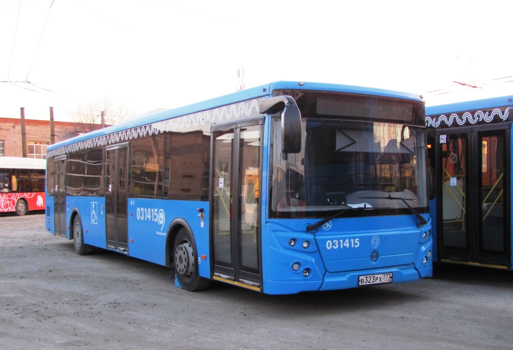 Perm region, LiAZ-5292.22 (2-2-2) č. В 323 РХ 777