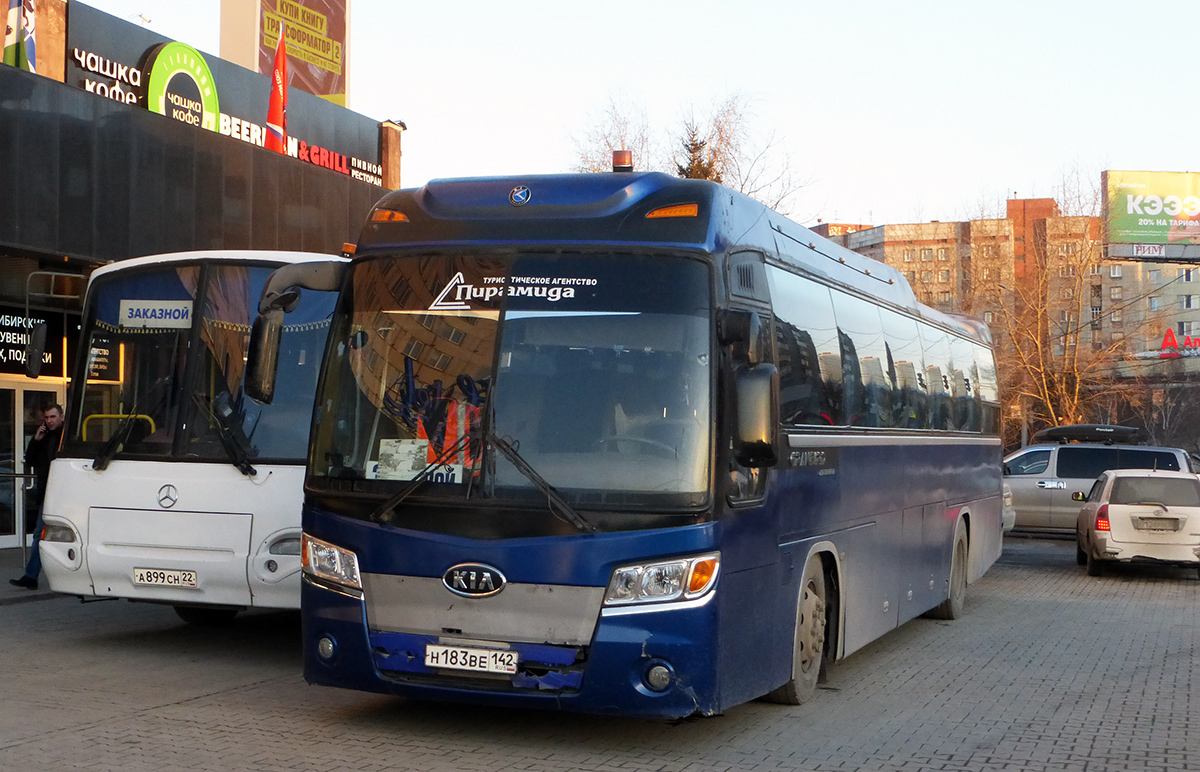 Кемеровская область - Кузбасс, Kia KM948 Granbird Greenfield № Н 183 ВЕ 142