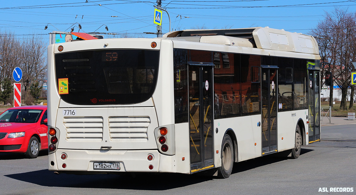 Sankt Peterburgas, Volgabus-5270.G2 (CNG) Nr. 7716