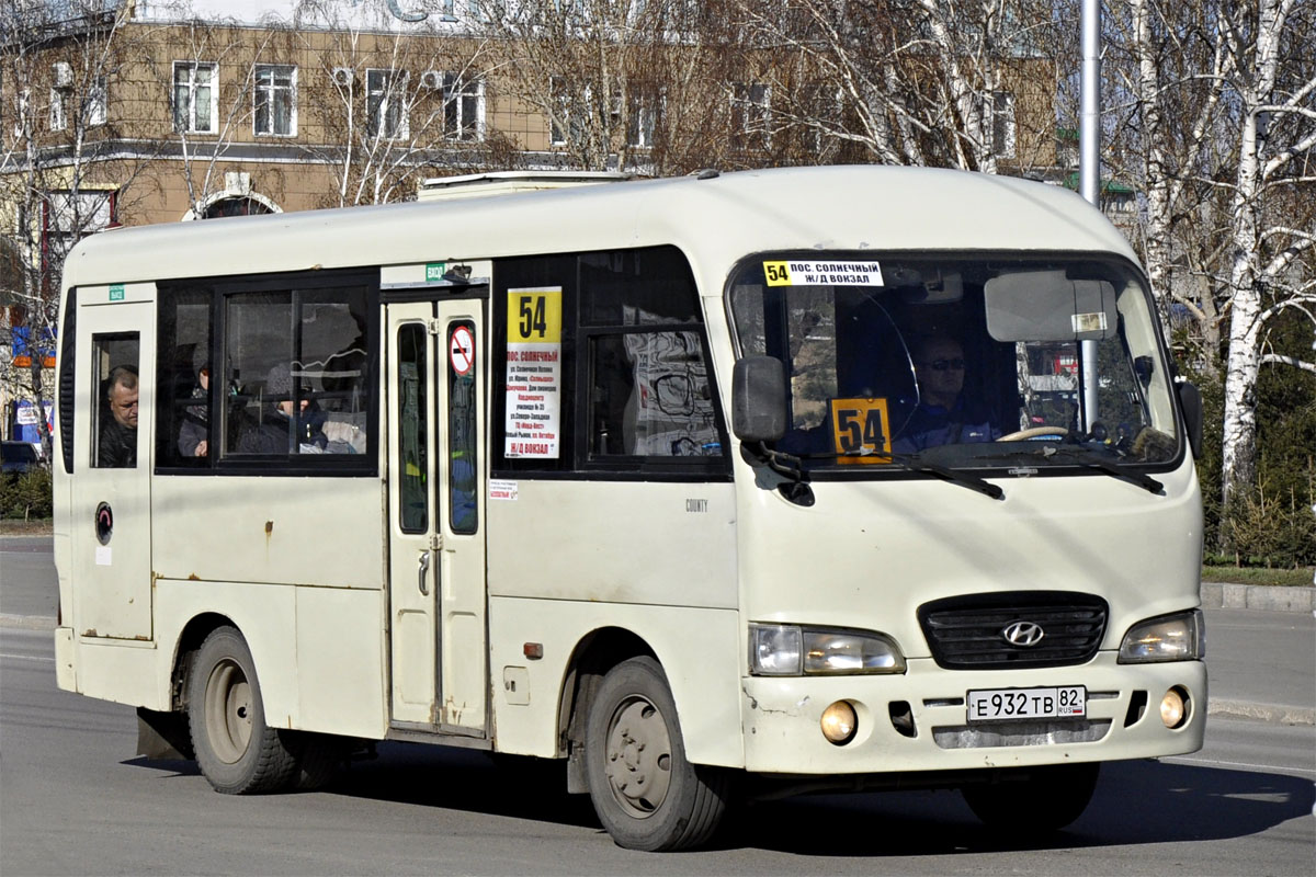 Алтайский край, Hyundai County SWB (РЗГА) № Е 932 ТВ 82