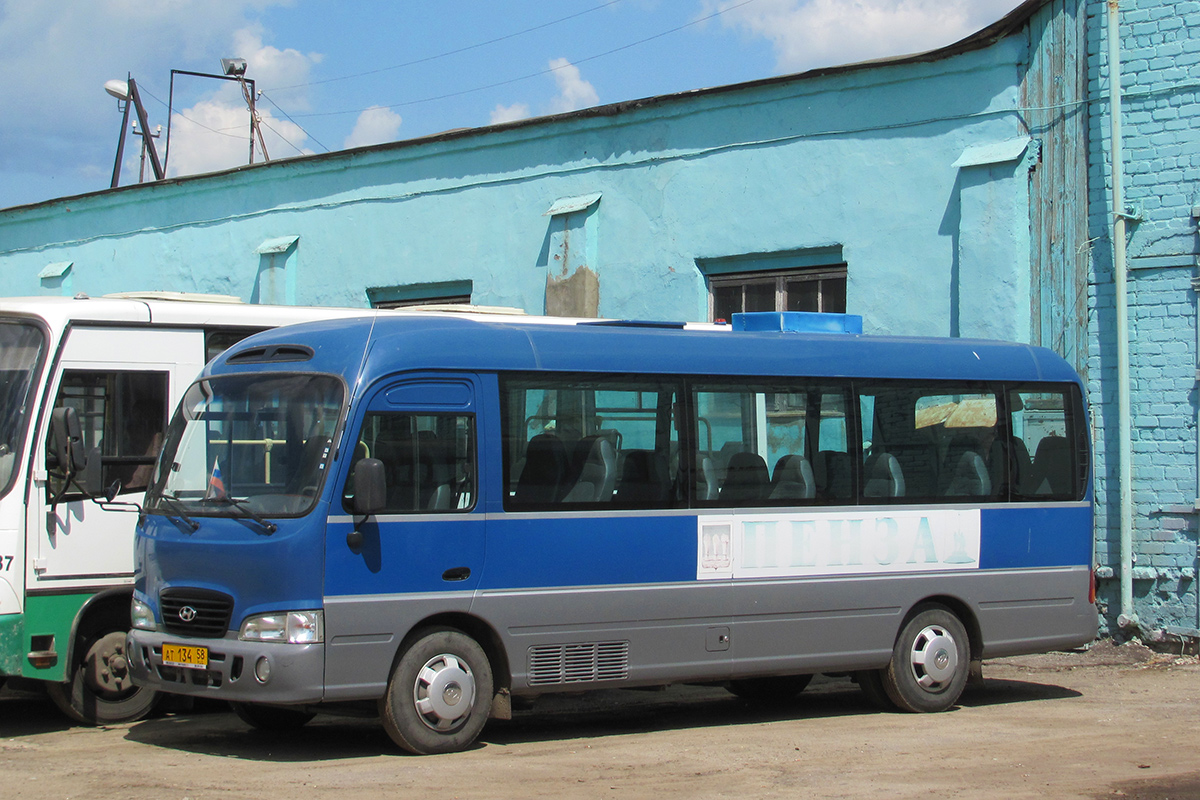 Penza region, Hyundai County Deluxe Nr. 715