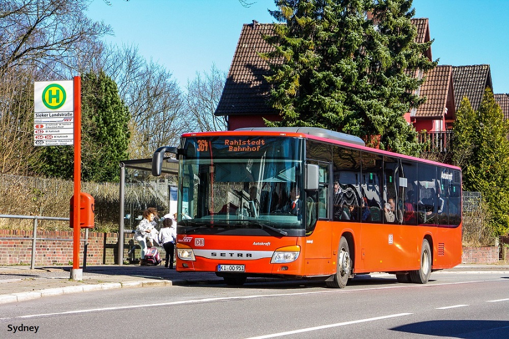 Germany, Setra S415NF # 07009