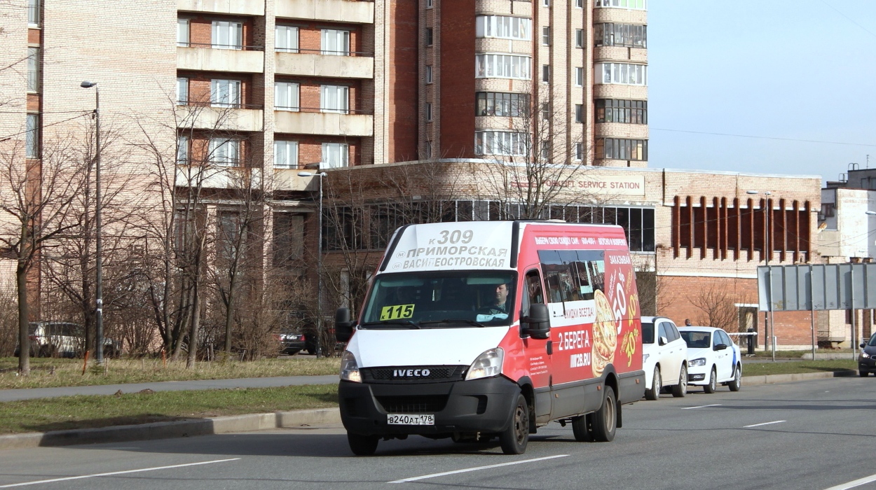 Санкт-Петербург, Нижегородец-2227UT (IVECO Daily) № 405