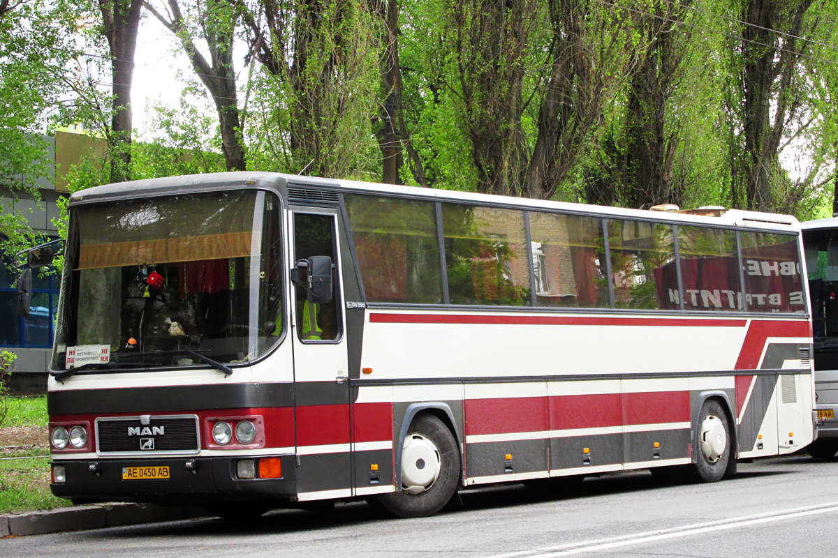 Днепропетровская область, MAN 882 **2FRH № AE 0450 AB