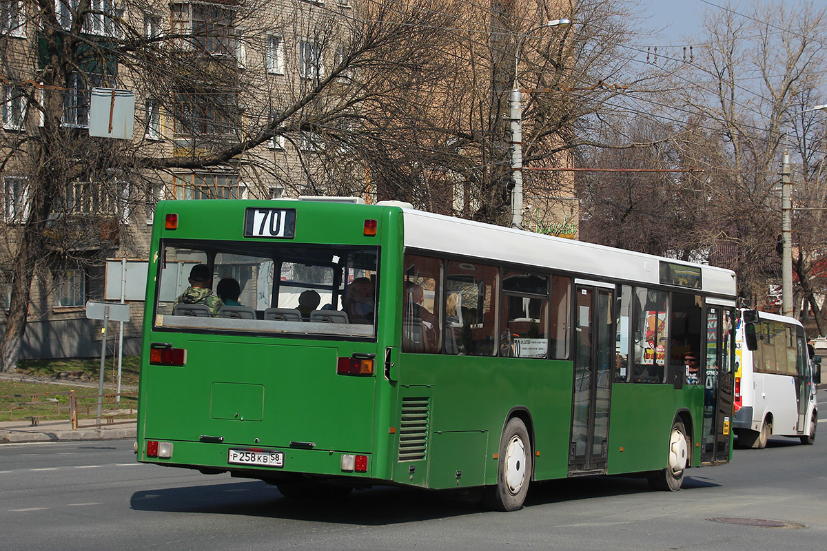 Пензенская область, Mercedes-Benz O405N2 № Р 258 КВ 58