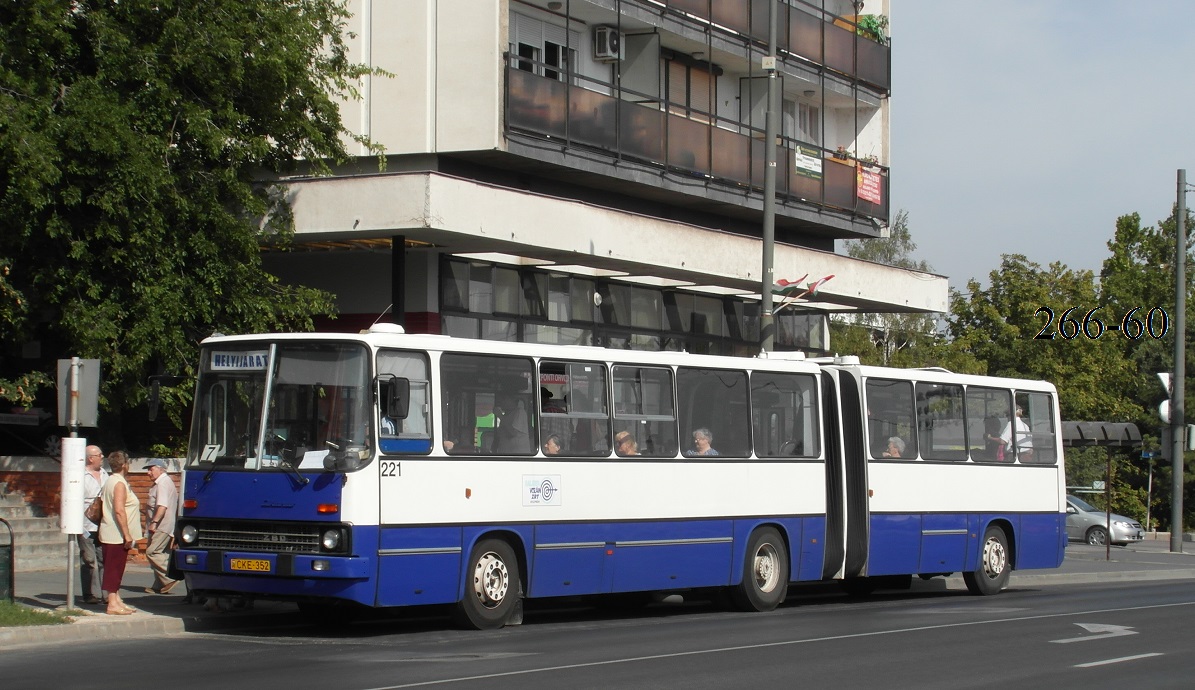 Węgry, Ikarus 280.02 Nr 221