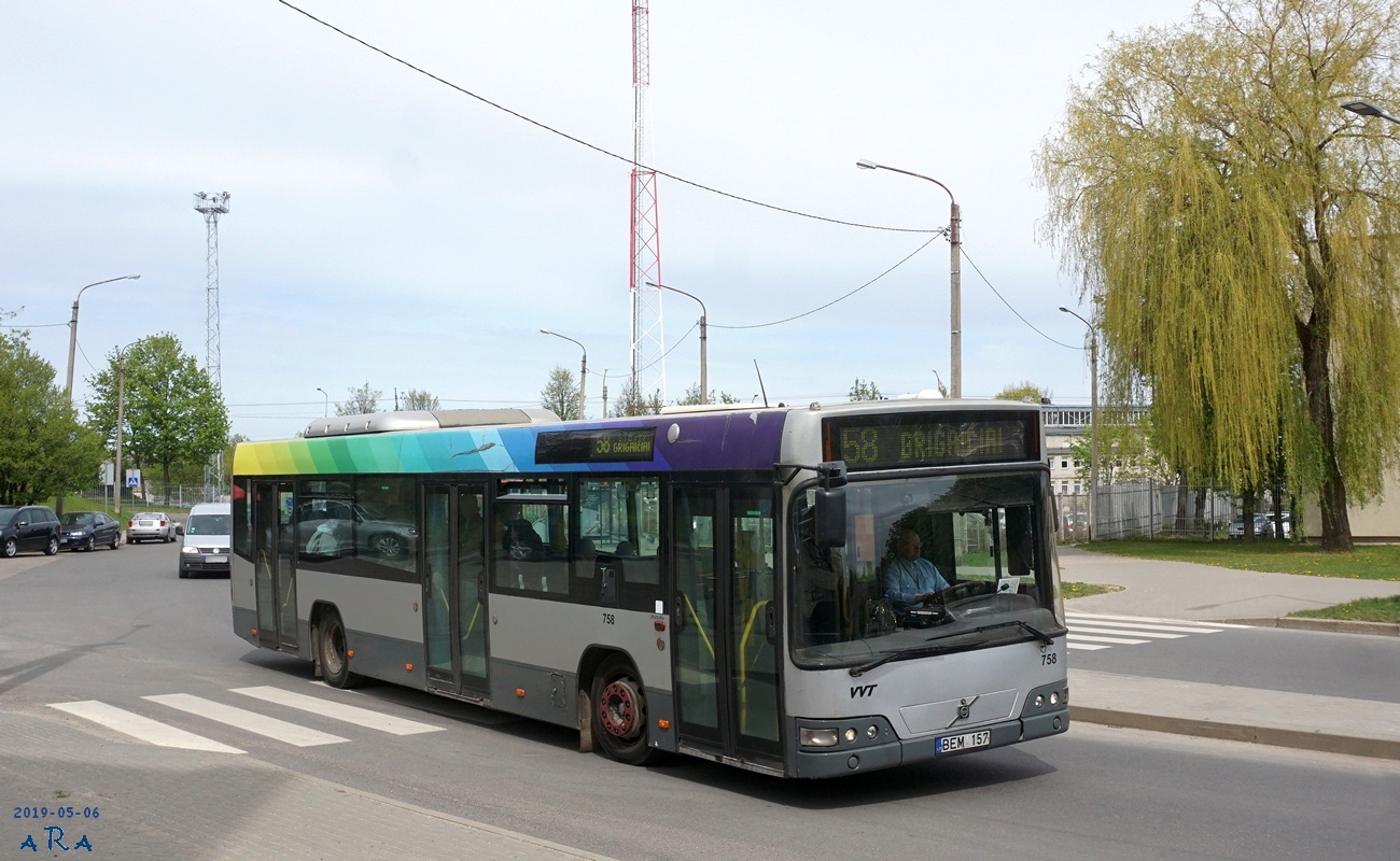 Литва, Volvo 7700 № 758