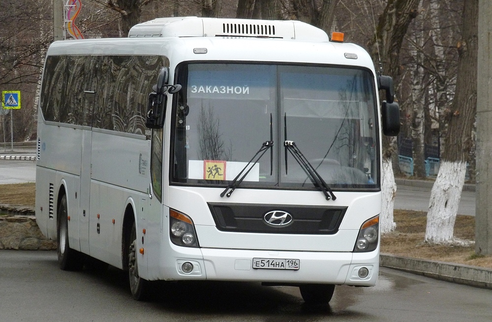 Свердловская область, Hyundai Universe Space Luxury № Е 514 НА 196