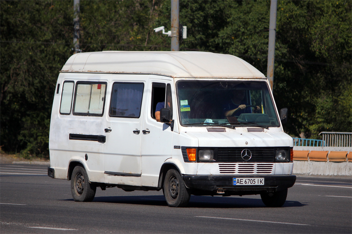 Dnepropetrovsk region, Mercedes-Benz T1 208D № AE 6705 IK