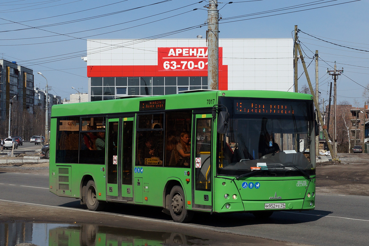 Архангельская область, МАЗ-206.086 № 7017