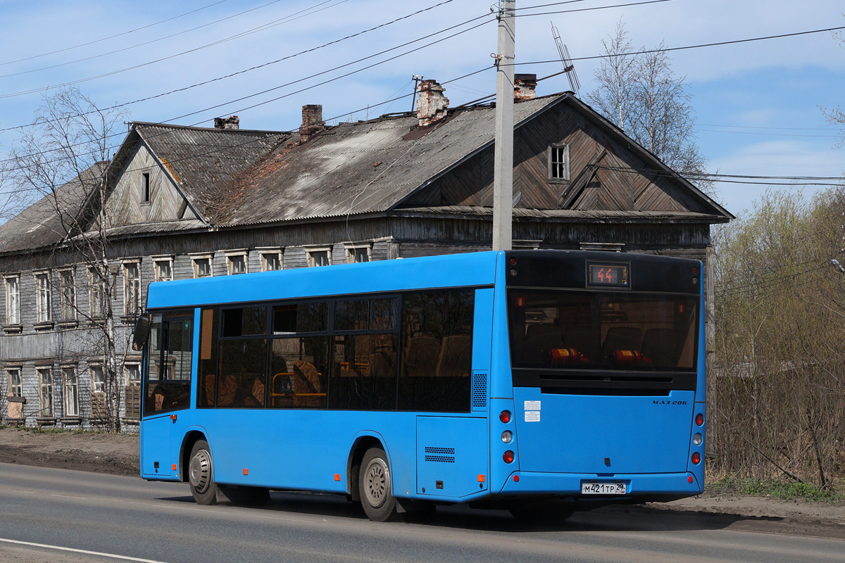 Архангельская область, МАЗ-206.086 № М 421 ТР 29