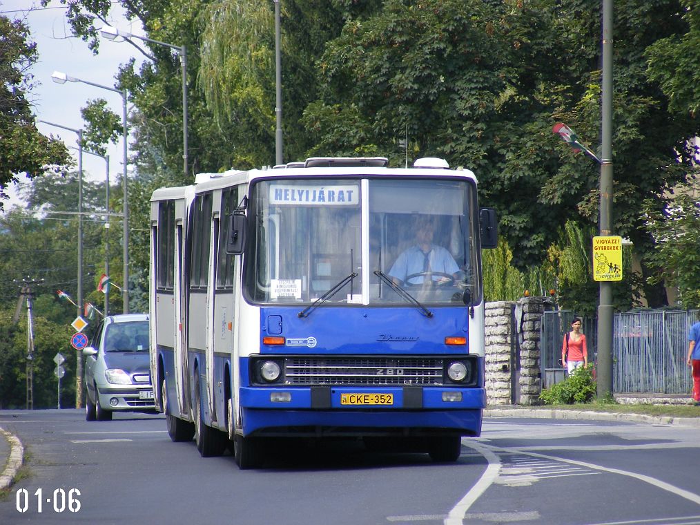 Венгрия, Ikarus 280.02 № 221