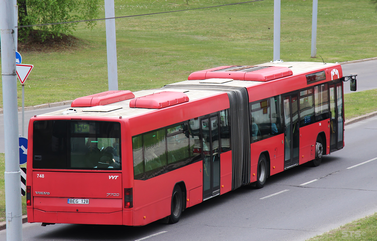 Литва, Volvo 7700A № 748