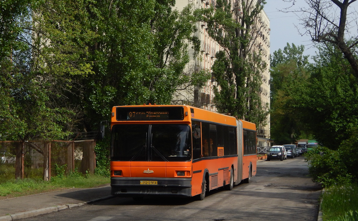 Kijevas, MAZ-105.060 Nr. 4590