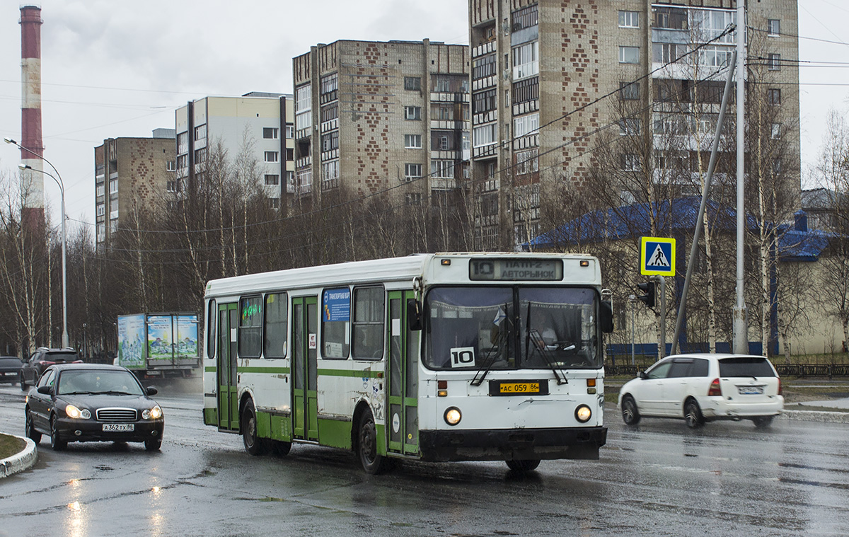 Ханты-Мансийский АО, ЛиАЗ-5256.00 № 1073