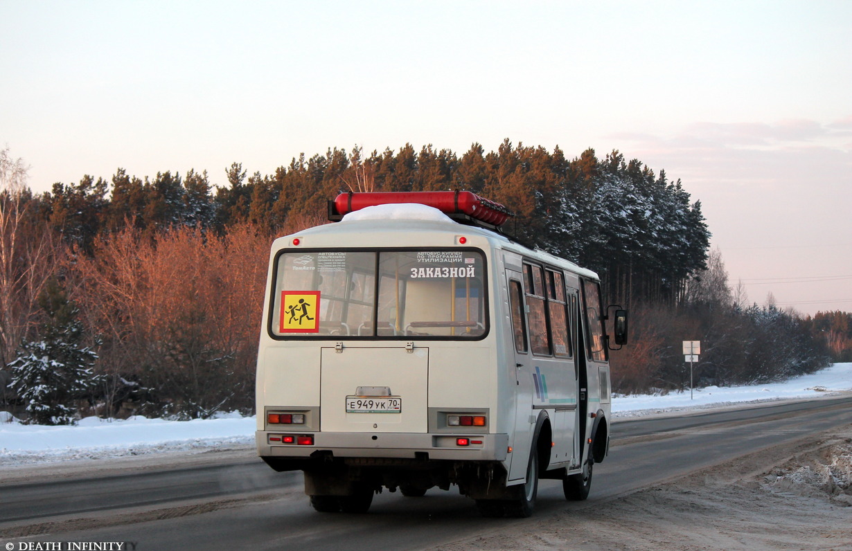 Томская область, ПАЗ-32053 № Е 949 УК 70