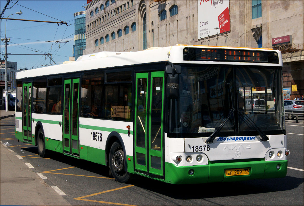 Moskwa, LiAZ-5292.22 (2-2-2) Nr 18578