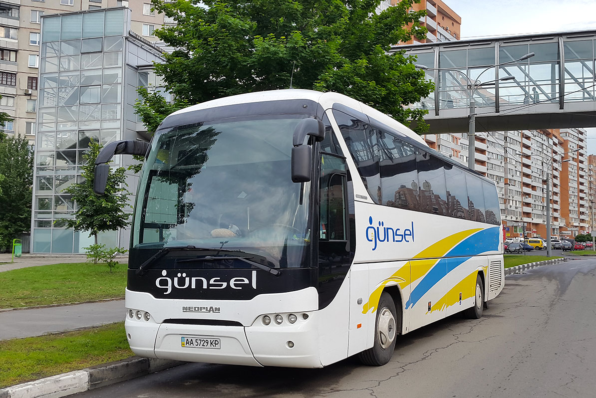 Киев, Neoplan P21 N2216SHD Tourliner SHD № AA 5729 KP