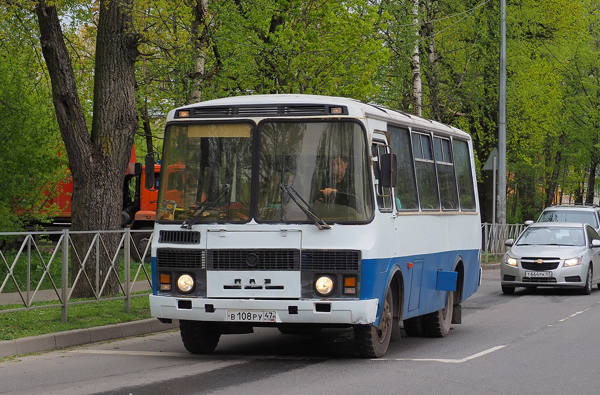 Ленинградская область, ПАЗ-3205 (00) № В 108 РУ 47