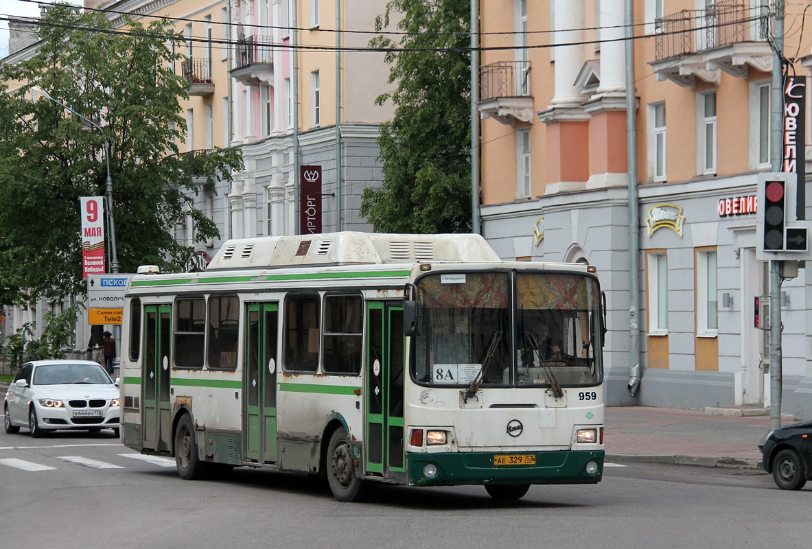 Новгородская область, ЛиАЗ-5256.57 № 959