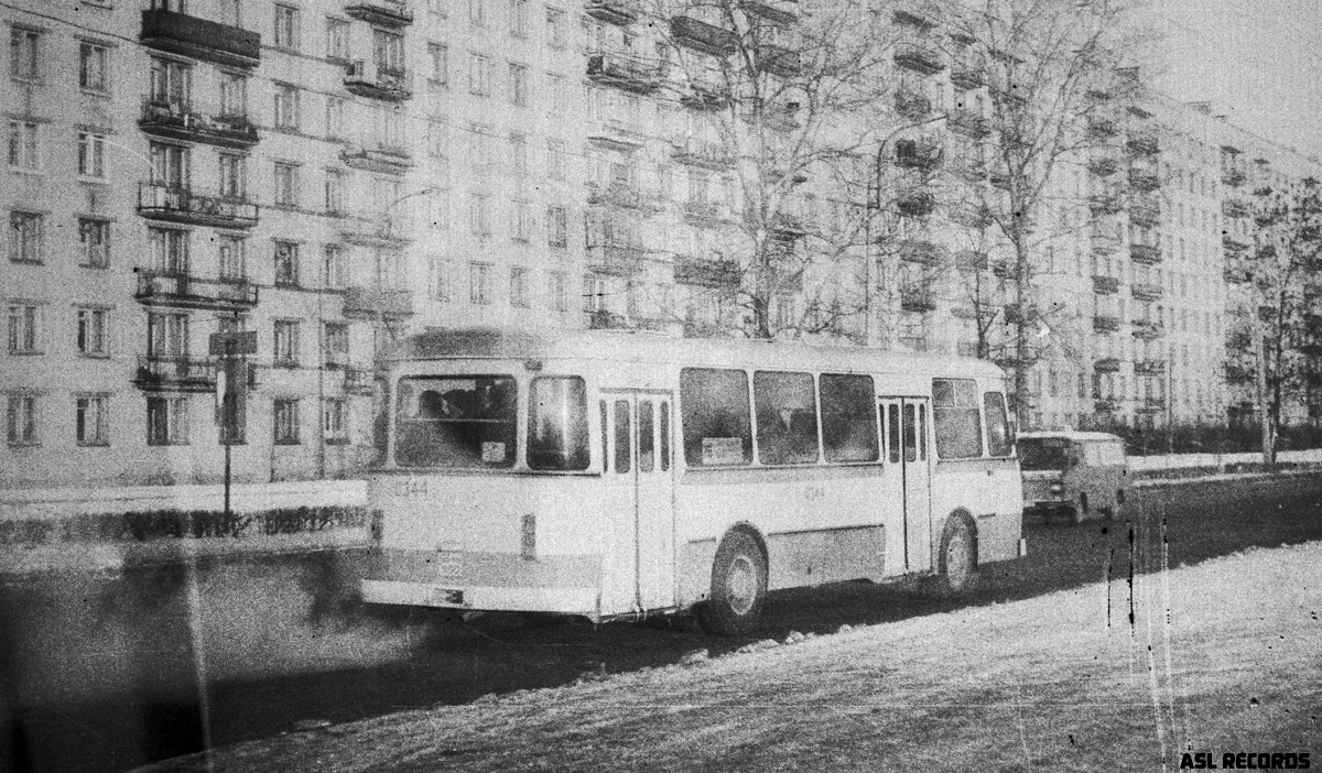 Szentpétervár, LiAZ-677M sz.: 0344