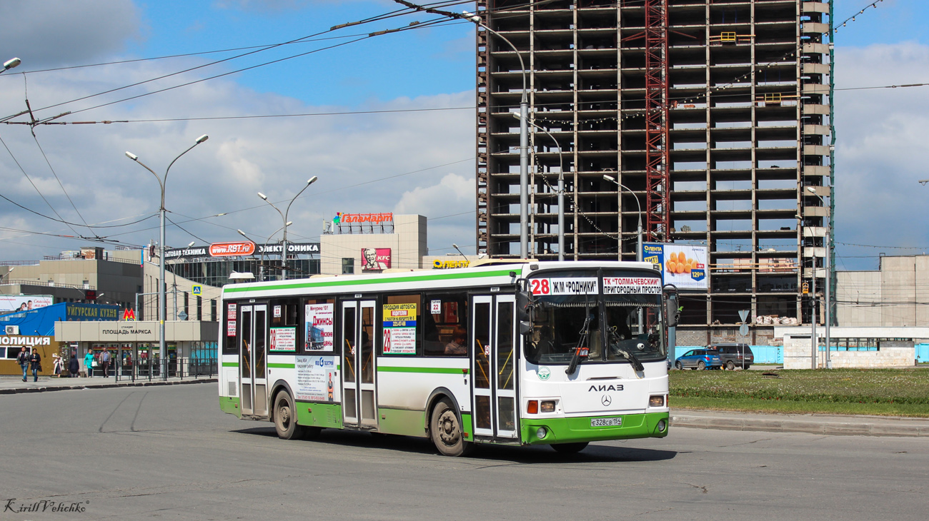 Новосибирская область, ЛиАЗ-5256.60 № Е 328 СВ 154