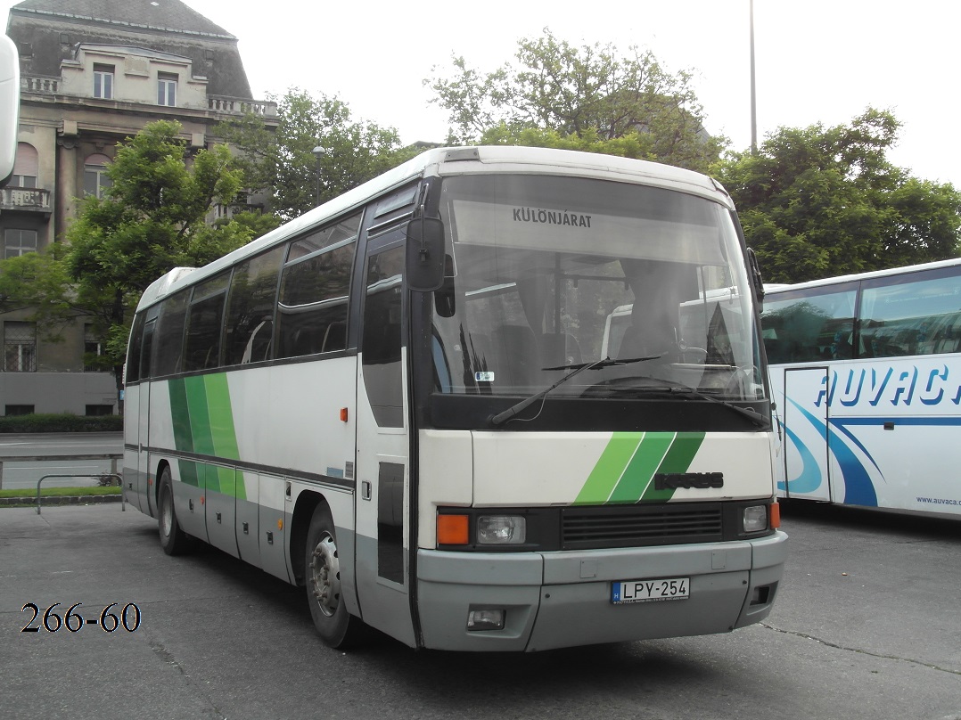 Венгрия, Ikarus 365.03 № LPY-254
