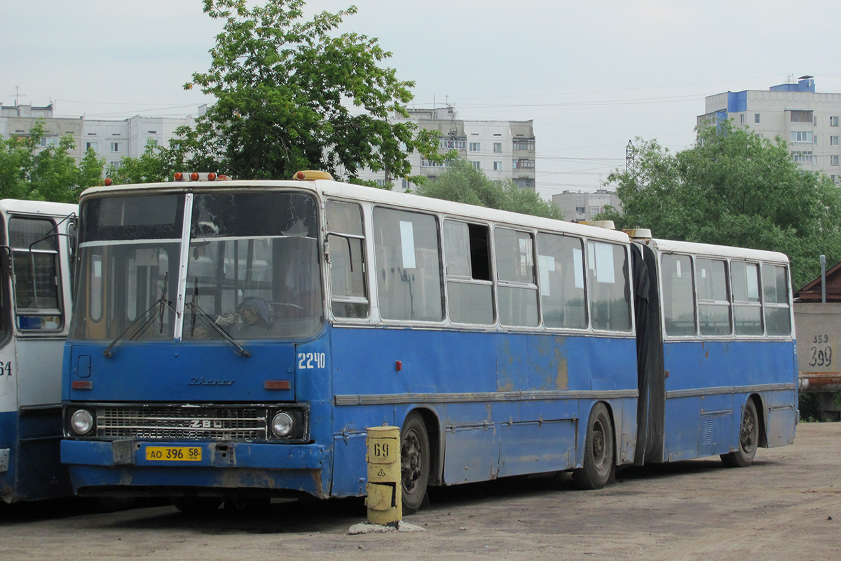 Penza region, Ikarus 280.33 № 2240