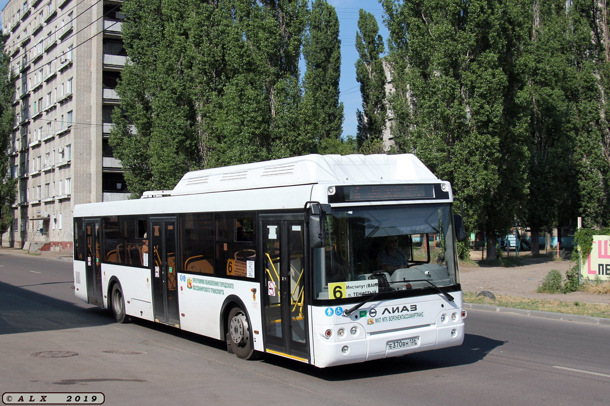 Воронежская область, ЛиАЗ-5292.67 (CNG) № Е 370 ВН 136