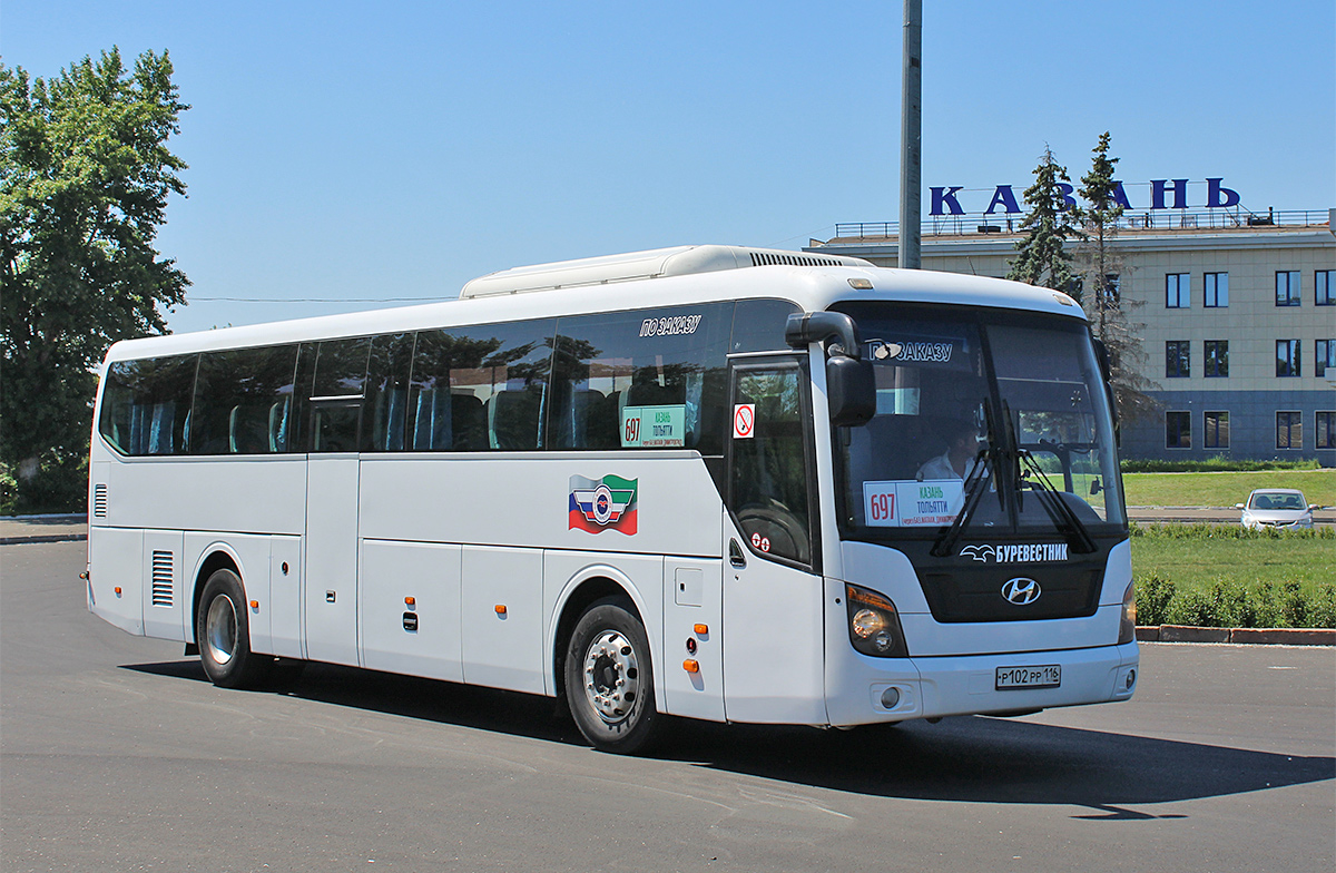 Татарстан, Hyundai Universe Space Luxury № Р 102 РР 116