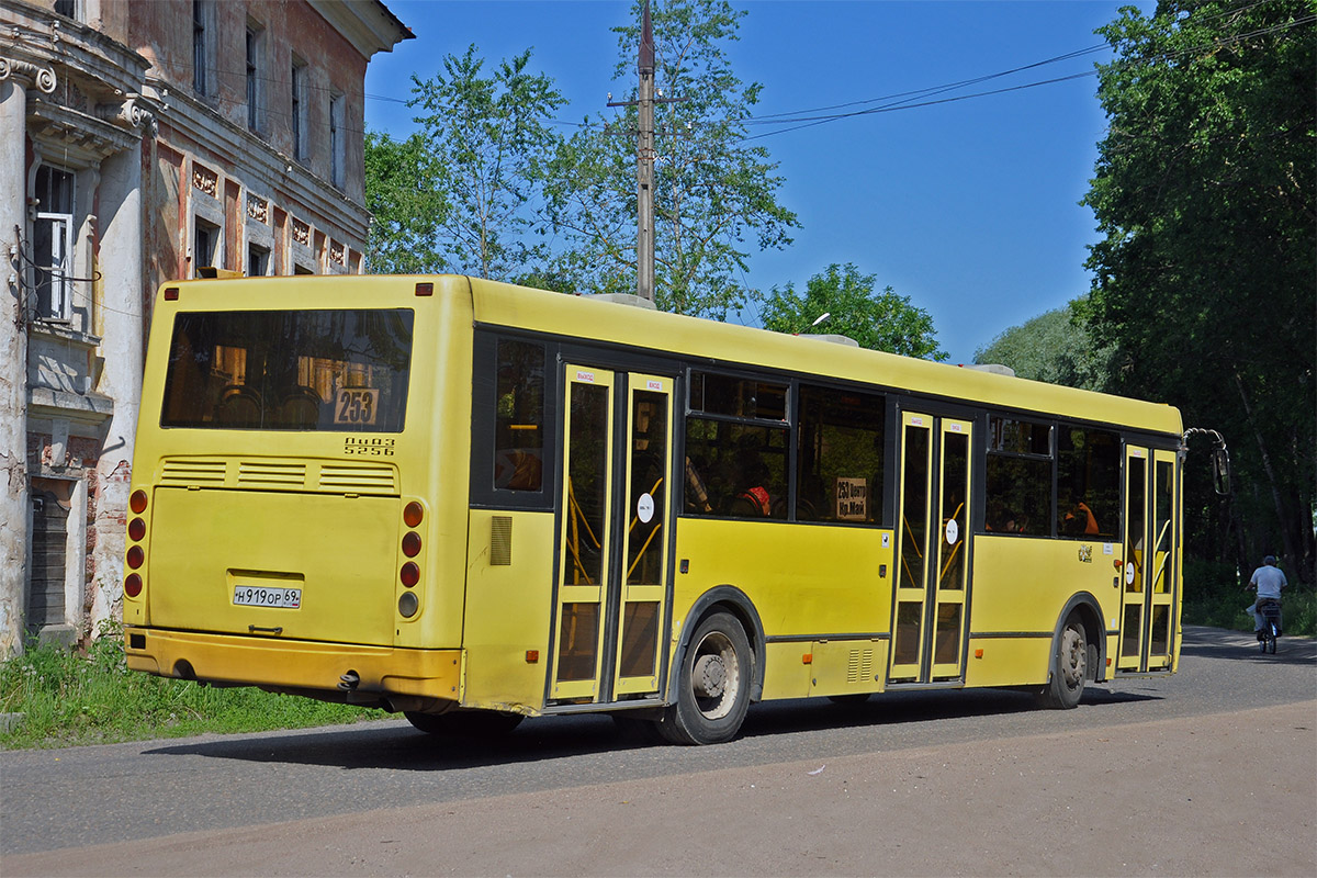 Тверская область, ЛиАЗ-5256.36 № Н 919 ОР 69