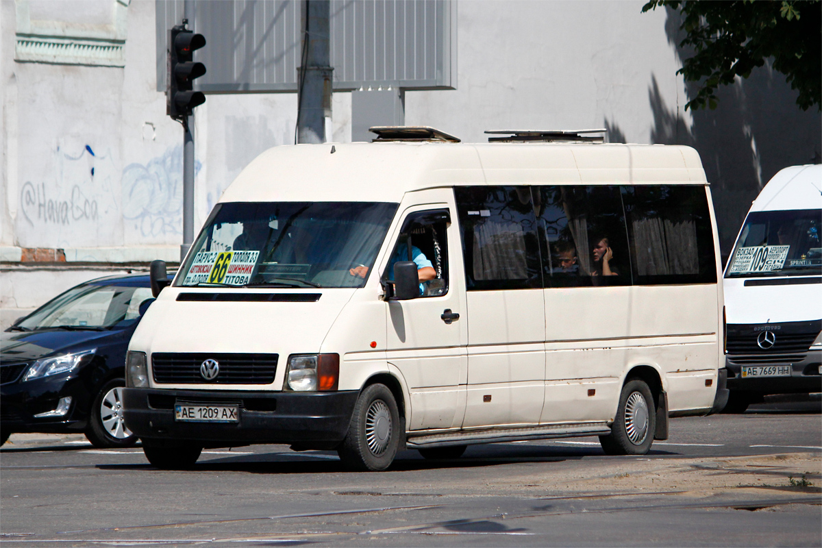Днепропетровская область, Volkswagen LT35 № AE 1209 AX