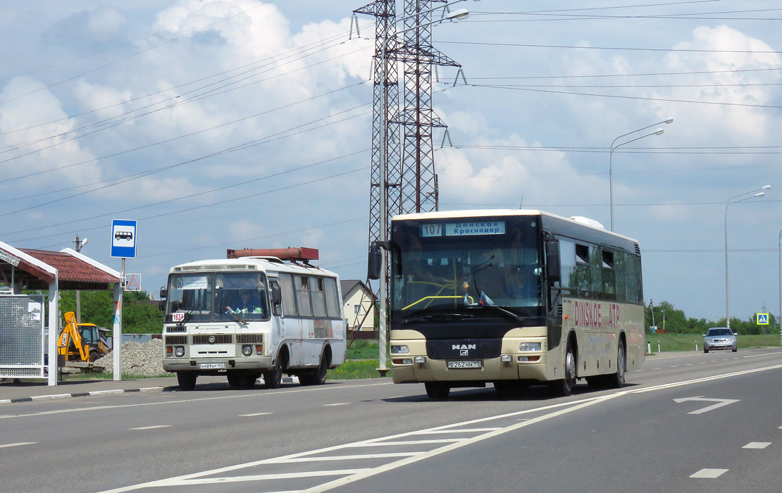 Краснодарский край, ПАЗ-32054 № Н 489 АР 123; Краснодарский край, MAN A72 Lion's Classic SÜ313 № В 262 НН 93