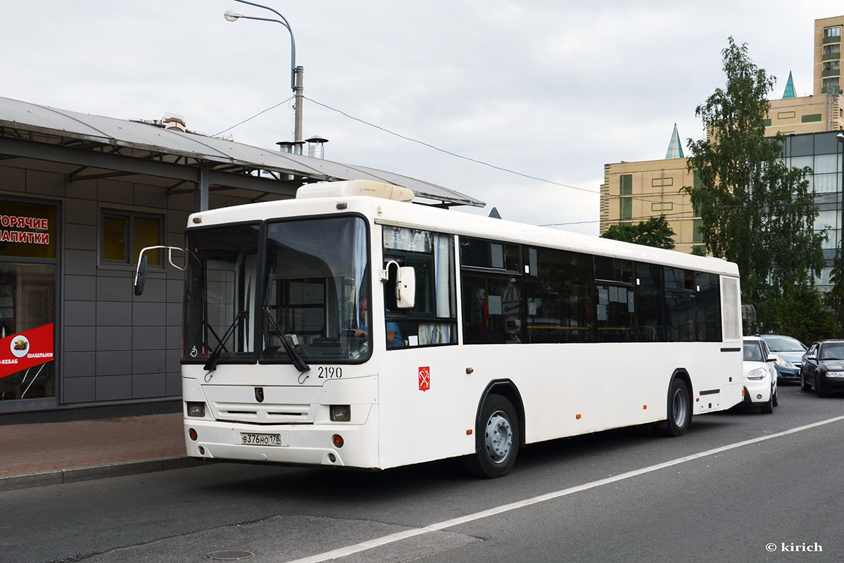 Sankt Petersburg, NefAZ-52994-40-42 Nr. 2190