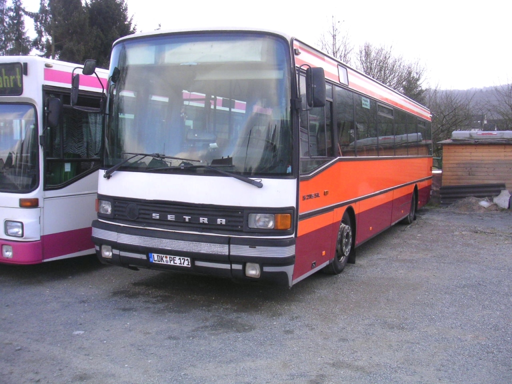 Гессен, Setra S215SL № LDK-PE 171