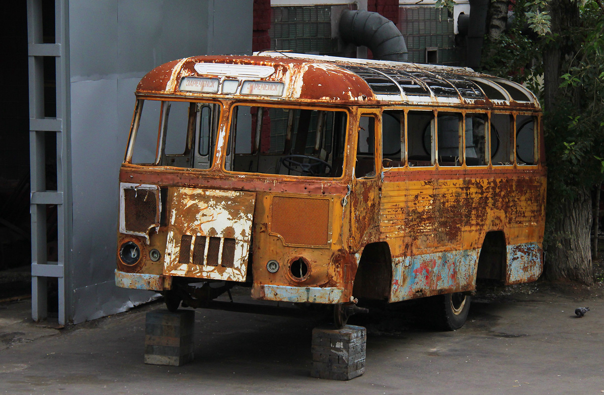 Мурманская область, ПАЗ-652 № А 500 АН 51