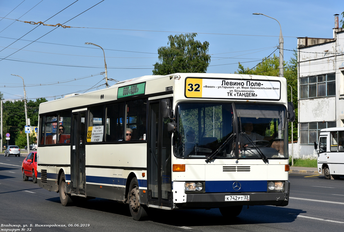 Владимирская область, Mercedes-Benz O405 № К 742 РТ 33