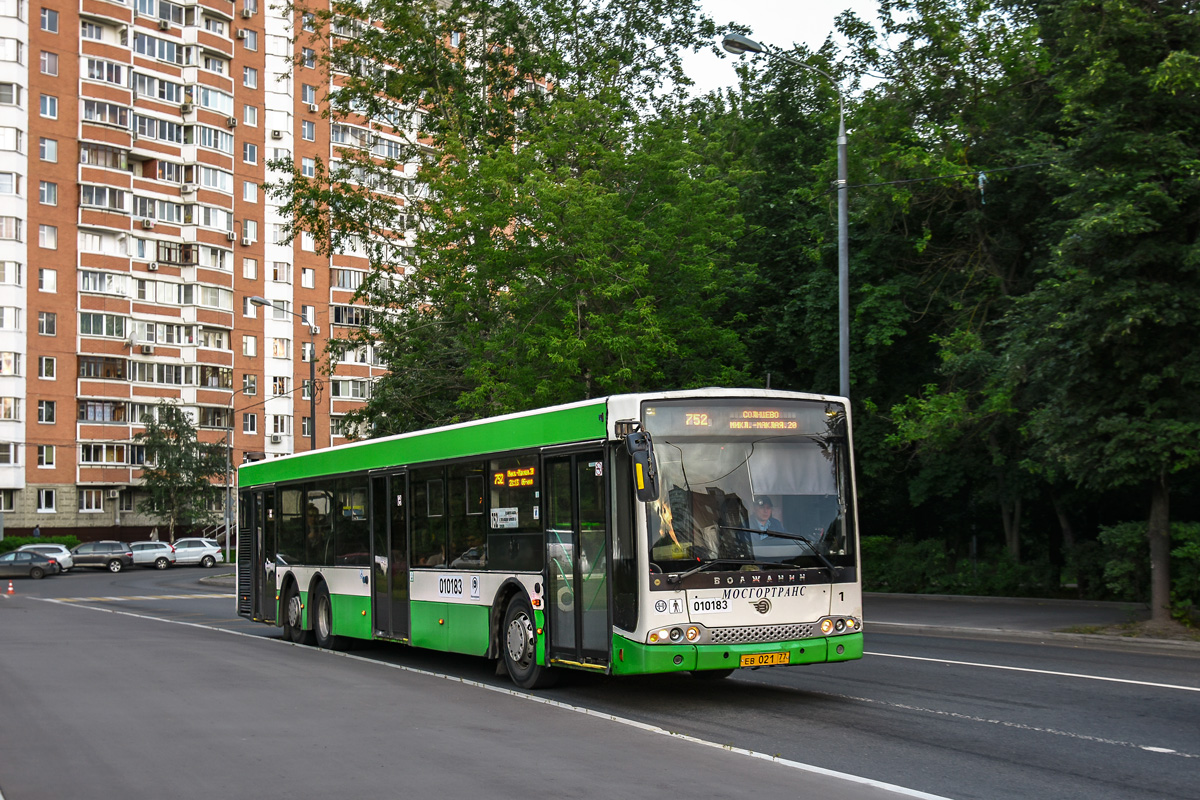 Москва, Волжанин-6270.06 