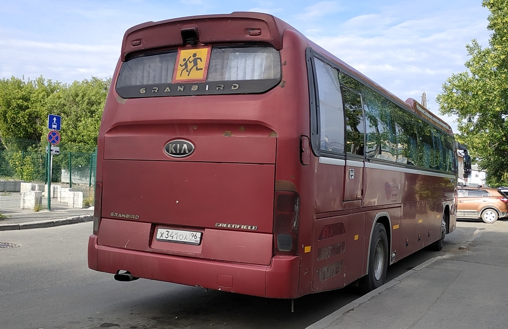 Свердловская область, Kia KM948 Granbird Greenfield № Х 341 ОА 96