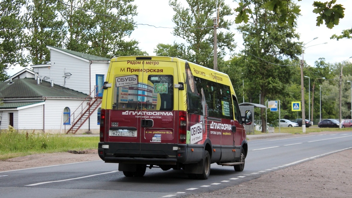 Санкт-Петербург, Нижегородец-2227UT (IVECO Daily) № В 228 АТ 178