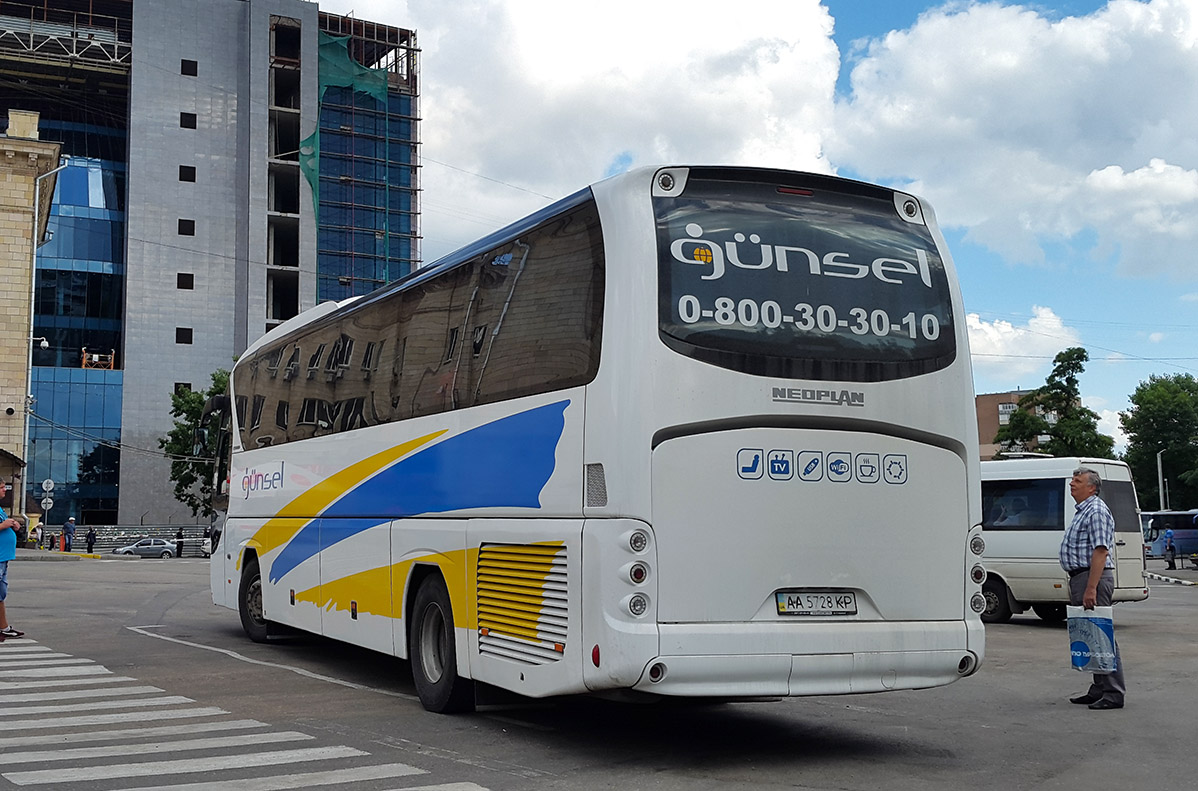 Киев, Neoplan P21 N2216SHD Tourliner SHD № AA 5728 KP