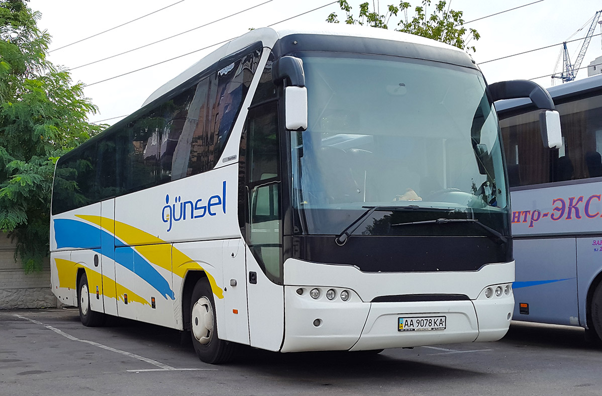 Киев, Neoplan P21 N2216SHD Tourliner SHD № AA 9078 KA