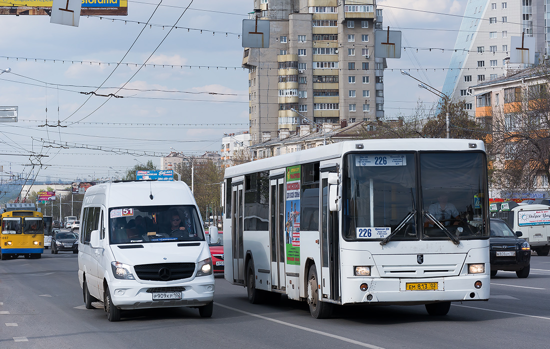 Башкортостан, Луидор-22360C (MB Sprinter) № Р 909 КР 102; Башкортостан, НефАЗ-5299-20-32 № 0344